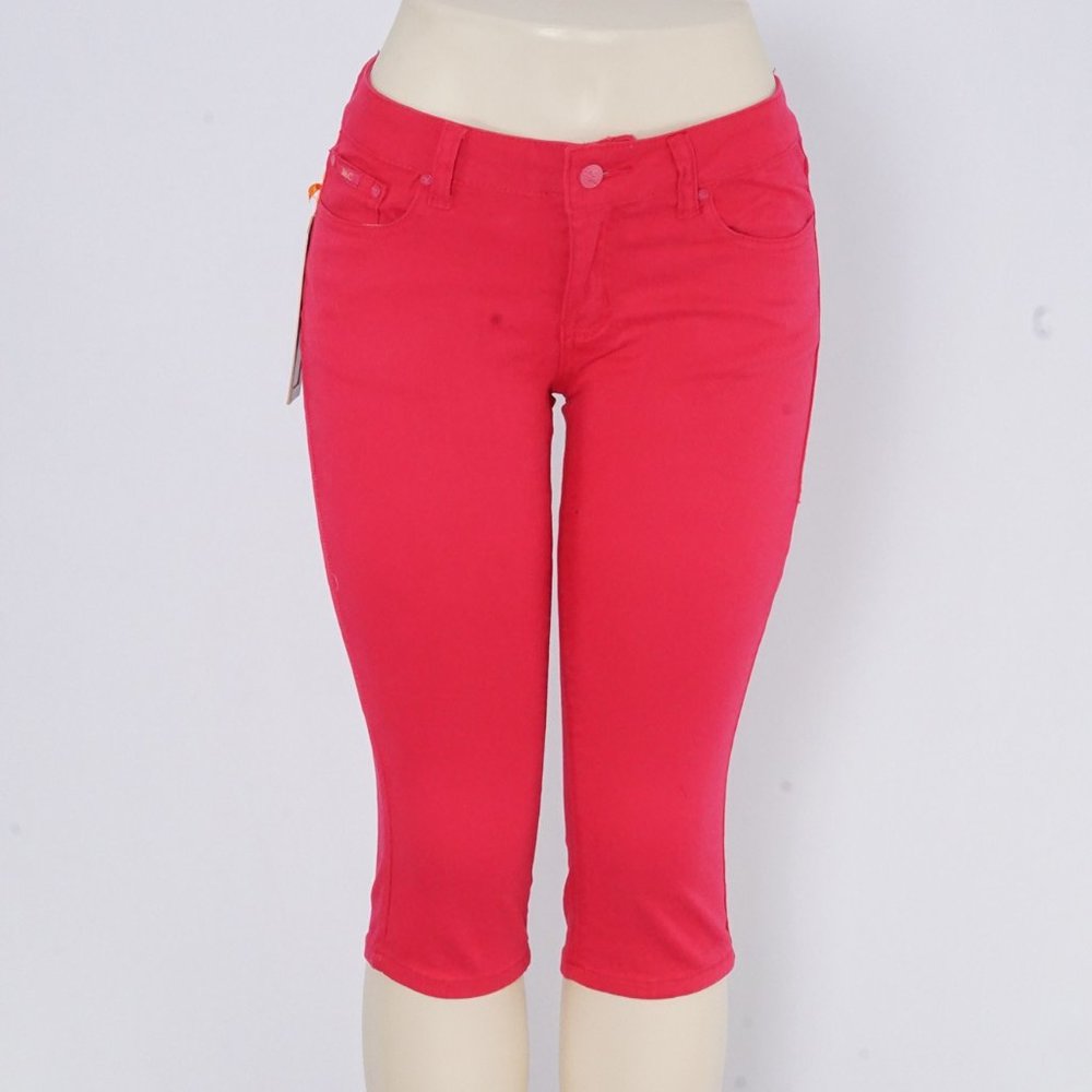 Women’s Hot Pink Crop Pants